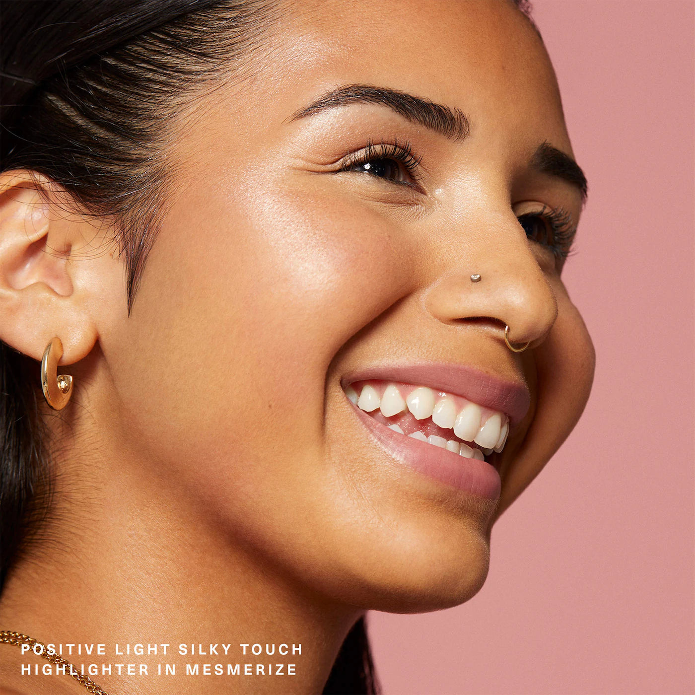 RARE BEAUTY POSITIVE LIGHT SILKY TOUCH HIGHLIGHTER